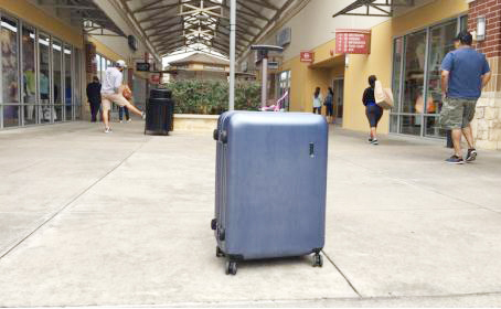 35630福彩网密封件产品的5630福彩网丽品牌拉杆箱：我与我的小伙伴准备出发咯！